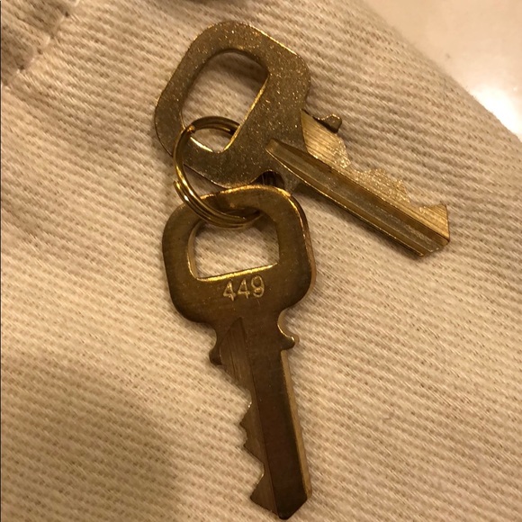 Louis Vuitton original: keys (2) and bag - Picture 5 of 5